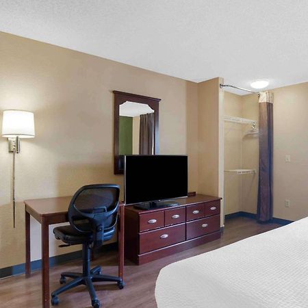 Extended Stay America Select Suites - Newport News - Oyster Point Екстер'єр фото