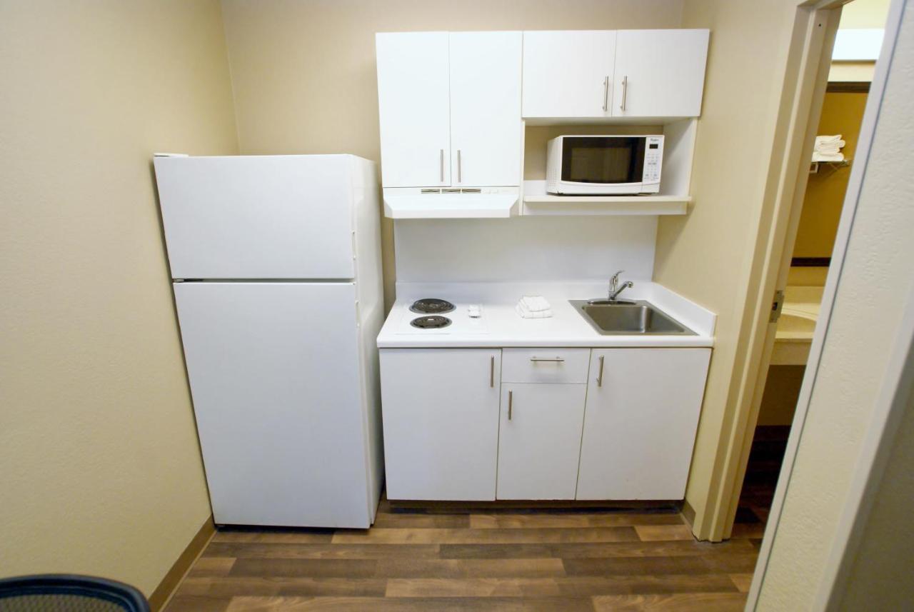 Extended Stay America Select Suites - Newport News - Oyster Point Екстер'єр фото
