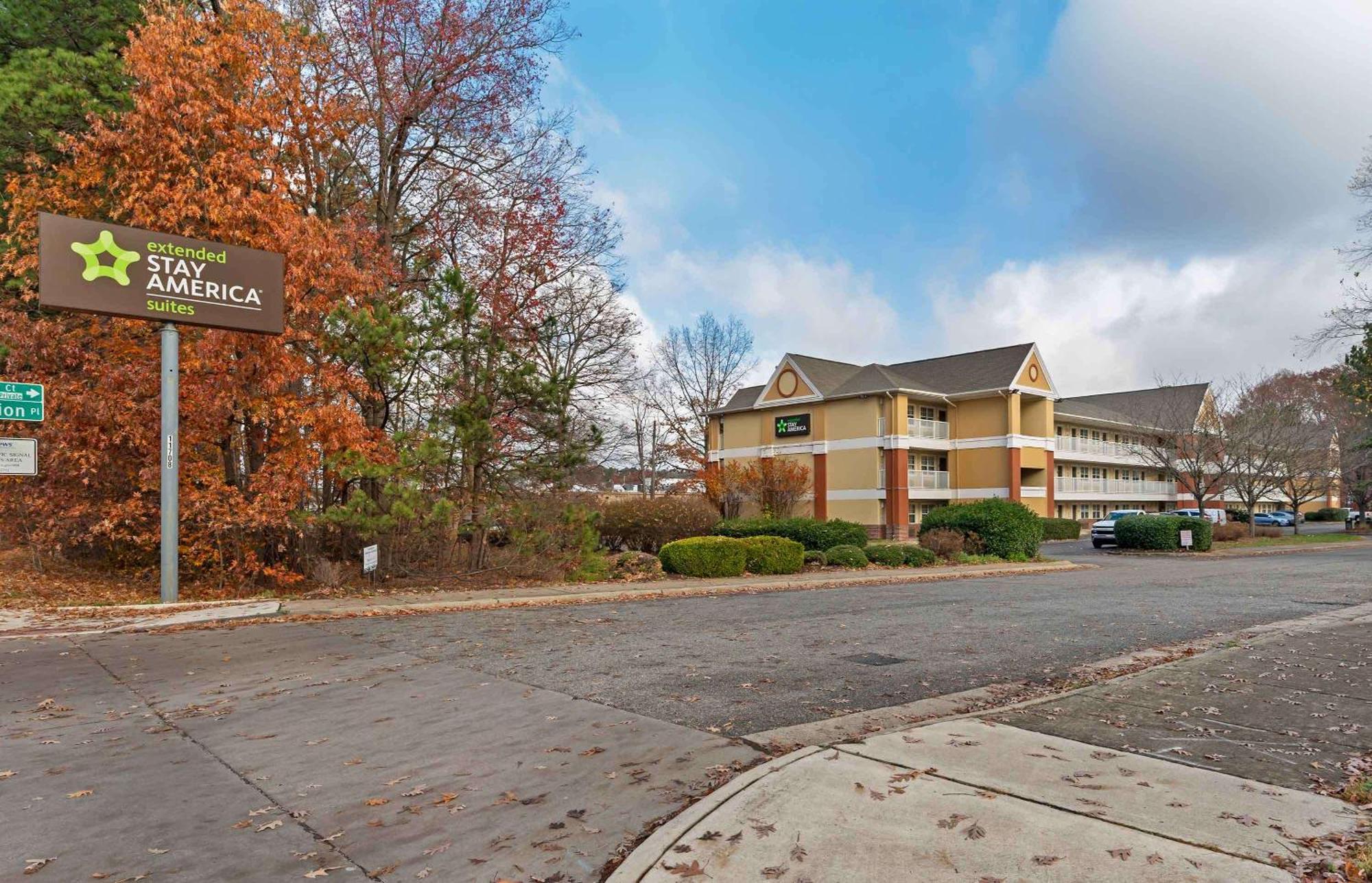 Extended Stay America Select Suites - Newport News - Oyster Point Екстер'єр фото