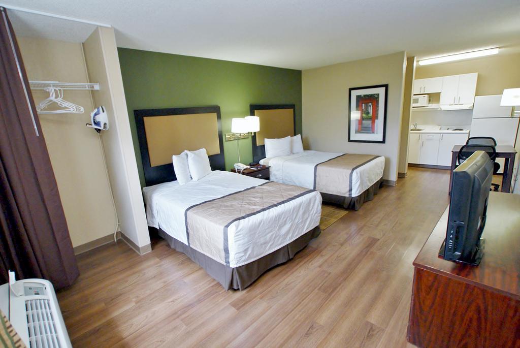 Extended Stay America Select Suites - Newport News - Oyster Point Екстер'єр фото